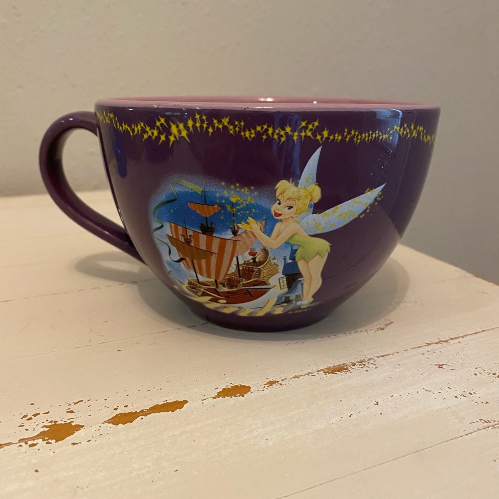 Large Tinkerbell Disney Store Coffee Mug Cup Used
Dishwasher and Microwave safe